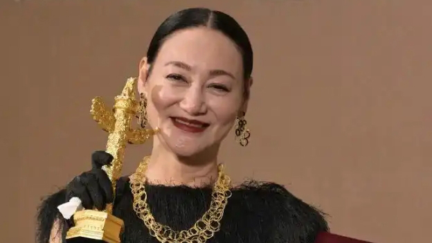 惠英紅獲第二十屆華表獎(jiǎng)優(yōu)秀女演員獎(jiǎng)