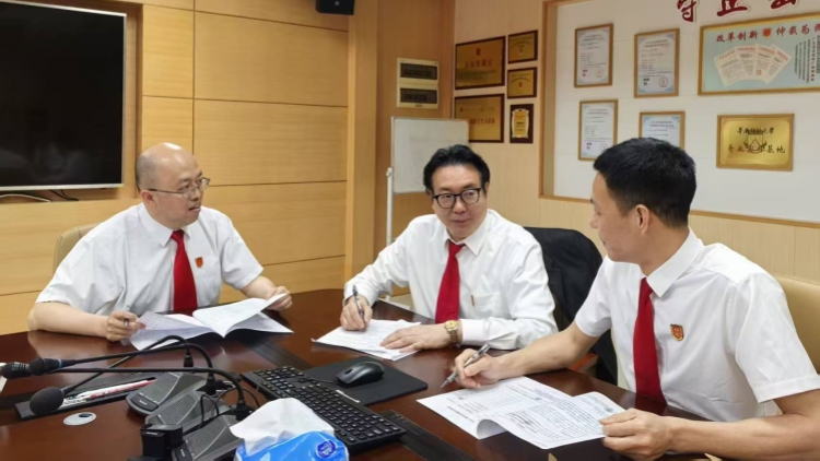 廣州南沙再創(chuàng)全國(guó)首例 港籍律師擔(dān)任首席仲裁員