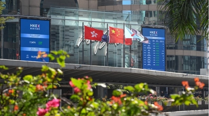 【午市盤點】港股半日反覆升26點