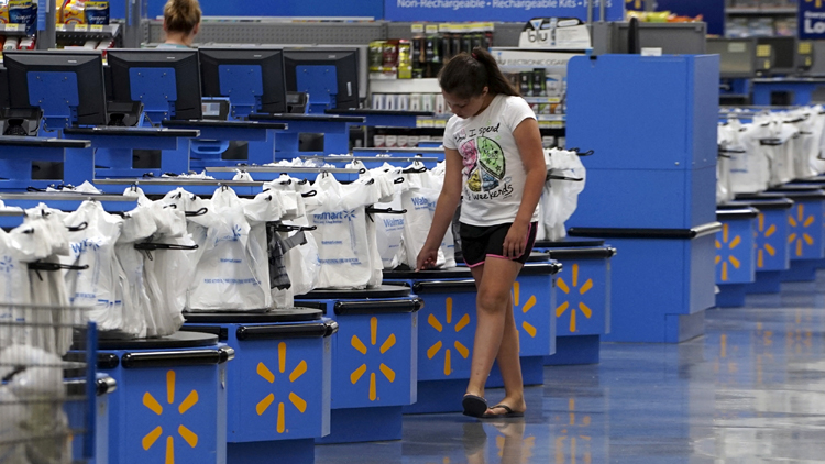 受特朗普關(guān)稅衝擊 美商店5月中下旬恐缺貨 沃爾瑪要求中國供應(yīng)商恢復(fù)供貨