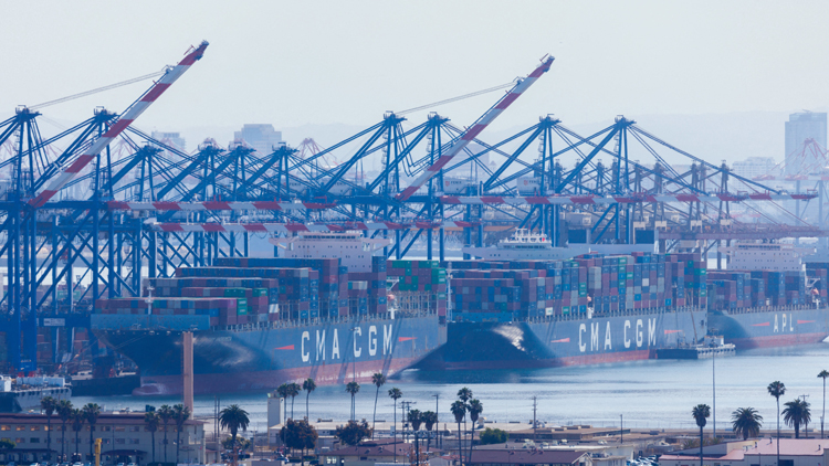 洛杉磯港預警下周貨運量將暴跌35% 特朗普關(guān)稅影響巨大