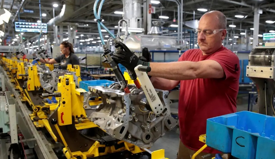 特朗普簽署公告將對(duì)汽車(chē)零部件關(guān)稅提供補(bǔ)償 