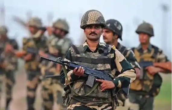 巴基斯坦高官：印度恐將在24至36小時(shí)內(nèi)動(dòng)武 巴將果斷回?fù)?