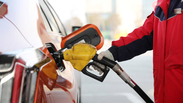 今天油價(jià)不調(diào)了！新一輪油價(jià)調(diào)整擱淺