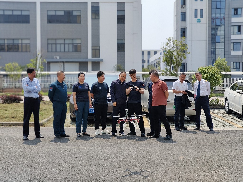 皖歙縣：無人機模擬飛行訓練中心「啟航」