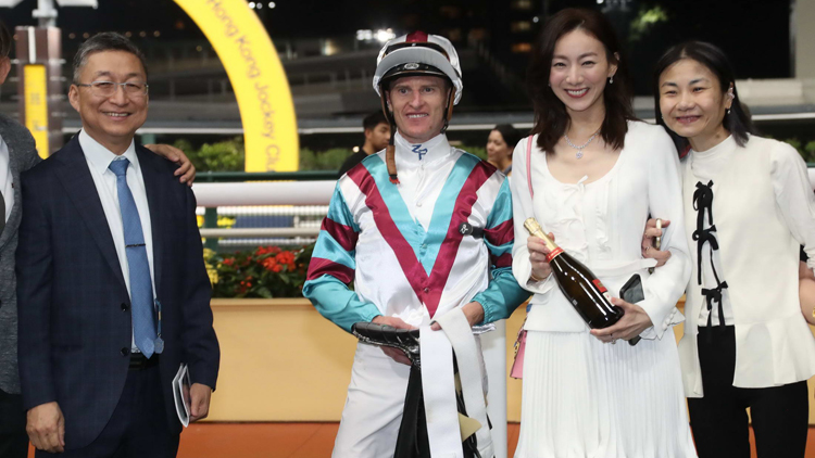 有片 | 天下寵兒開勝門 周嘉儀：好感動好開心