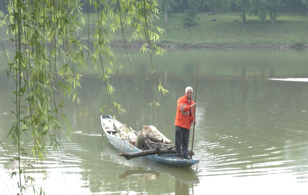 皖歙縣：千餘環(huán)衛(wèi)工 勞動慶「五一」