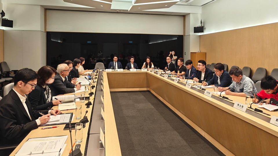 民建聯(lián)晤環(huán)境局等政府部門 促修例嚴懲虐待動物