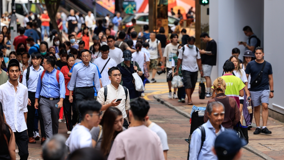 稅務(wù)局發(fā)出266萬份報稅表 2024/25年度稅收3745億 按年升10%