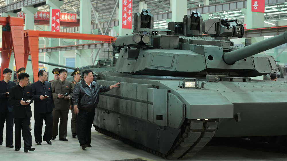 金正恩視察重要坦克廠並強(qiáng)調(diào)更迭陸軍裝備