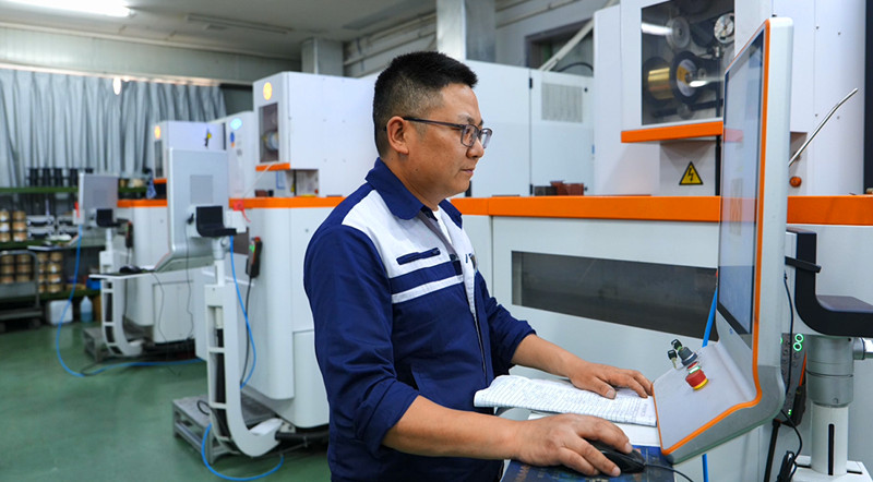 優(yōu)流程提產(chǎn)能穩(wěn)市場(chǎng)  休寧三佳誼華生產(chǎn)「不打烊」