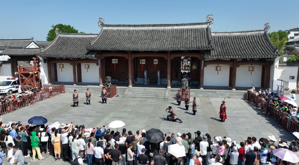 千年古城變身互動劇場  皖歙縣實景演出吸睛