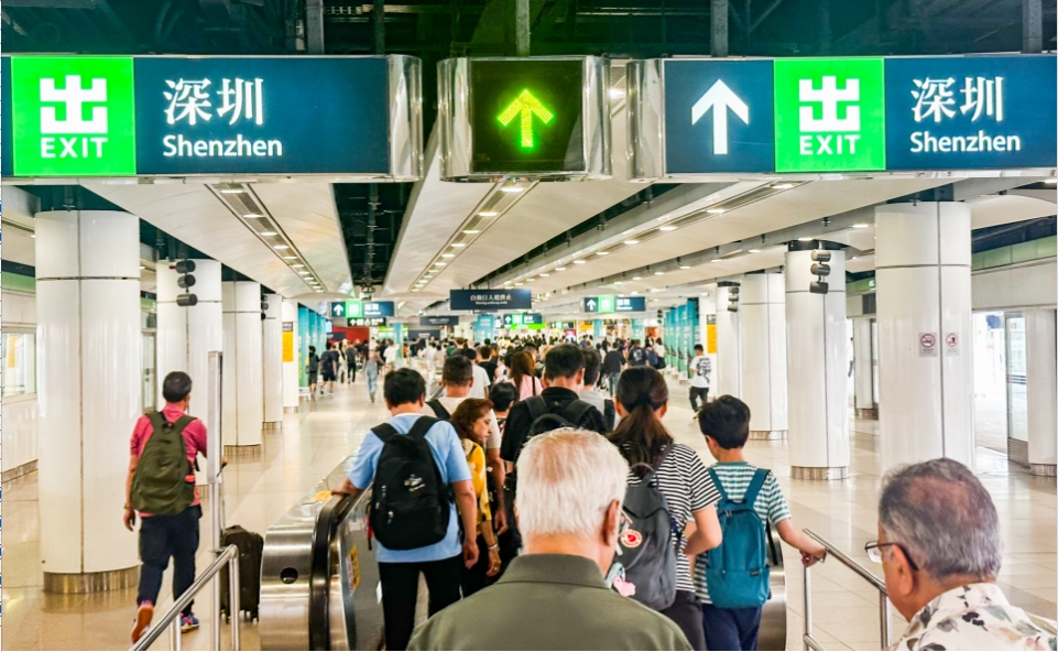 五一黃金周│最後一天近90萬人次出入境 最多人使用羅湖口岸進出本港