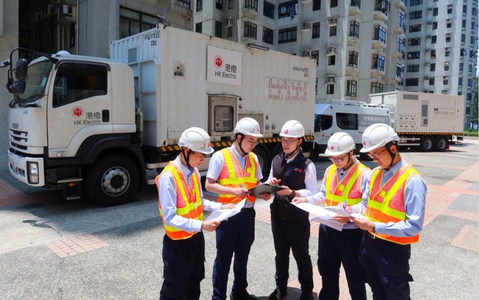 港燈舉行緊急復(fù)電演練