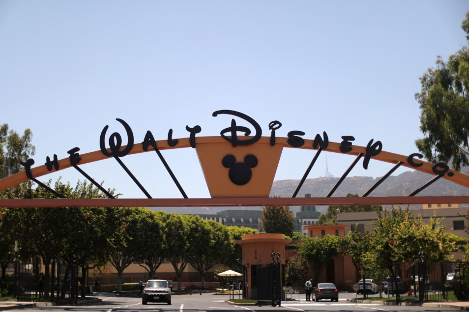迪士尼季度營收逾1800億 盈利預(yù)期提升推動股價(jià)上漲
