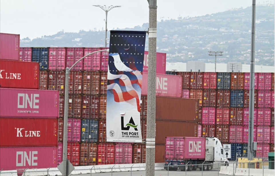 首批145%關(guān)稅中國(guó)貨船抵洛杉磯 成本較上月暴漲250%