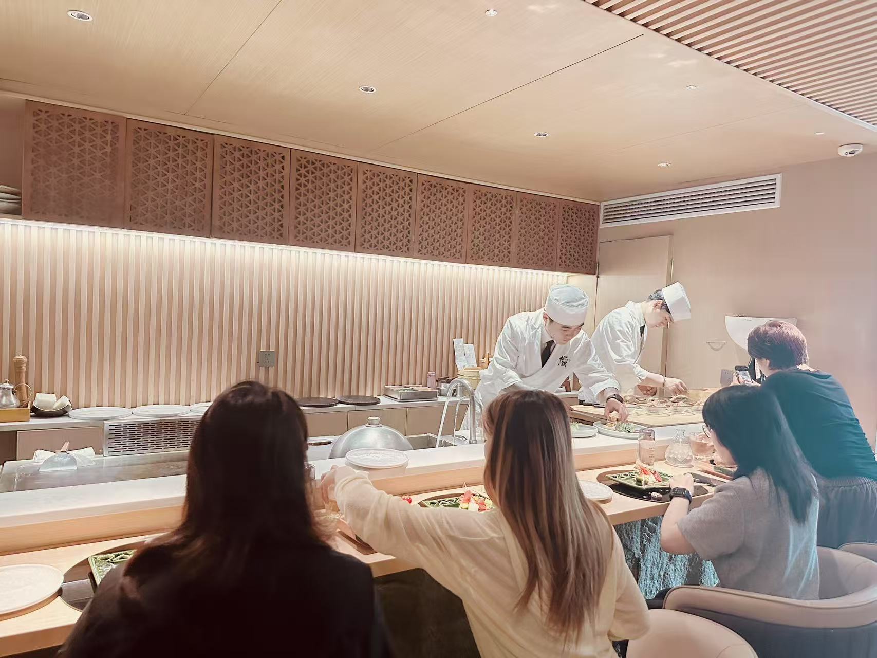 五一假期長(zhǎng)沙福沢會(huì)席料理人氣火爆  融合會(huì)席料理成遊客「舌尖上的文化之旅」