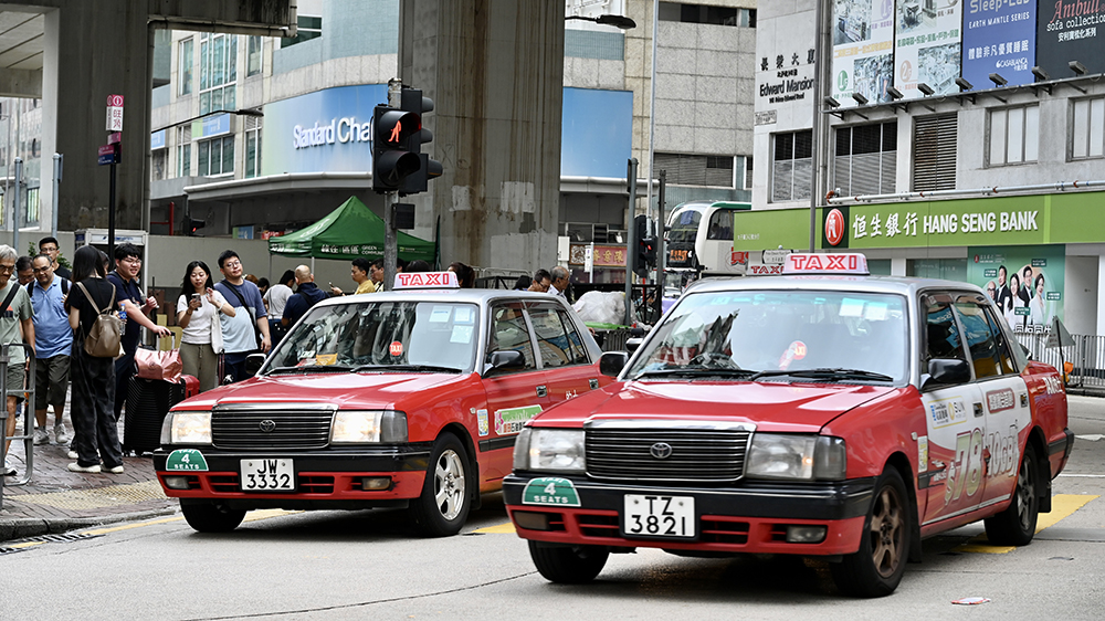 的士業(yè)界請願促嚴打「白牌車」 運輸署回應
