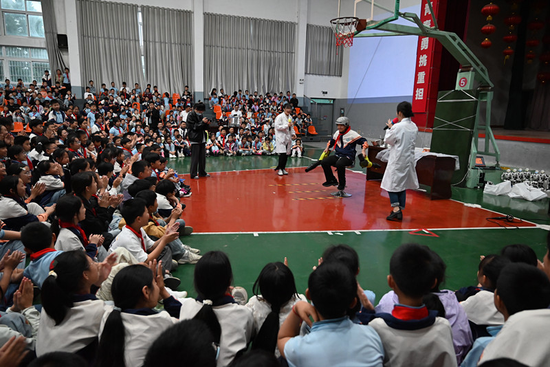 皖祁門縣：科普進校園   點燃科學(xué)夢