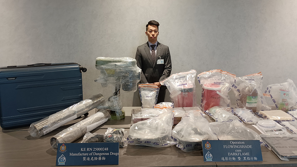 警破製毒工場(chǎng)及分銷中心 拘一外籍男檢330萬(wàn)元毒品