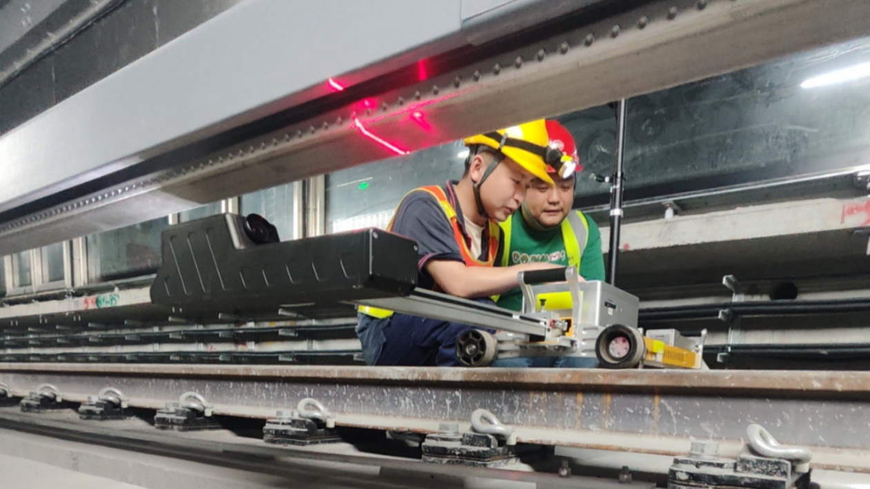 廣州地鐵十四號線二期首批車站及軌行區(qū)移交運營調(diào)試