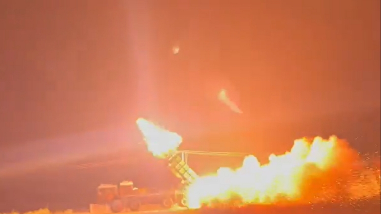 巴基斯坦首都附近機(jī)場遭印度襲擊 啟動「銅牆鐵壁」報復(fù)行動