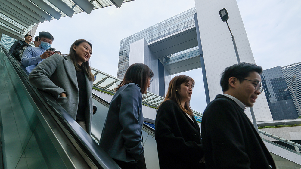 削公務(wù)員編制｜楊何蓓茵：各部門彈性調(diào)整 AI或抵部分人手