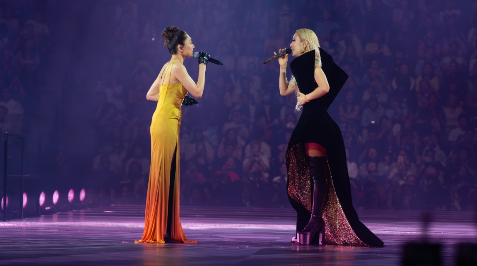 有片丨【娛樂】鄭秀文澳門演唱會(huì)開鑼胡定欣任首場(chǎng)嘉賓