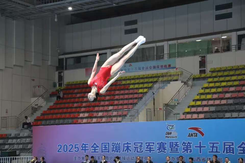 2025年全國彈床冠軍賽山西太原開幕 香港代表隊(duì)亮相角逐全運(yùn)資格