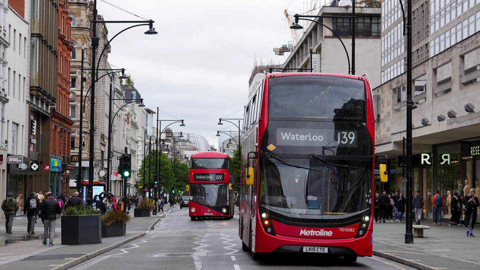 英國將公布移民改革計劃 料收緊工作簽證學歷要求