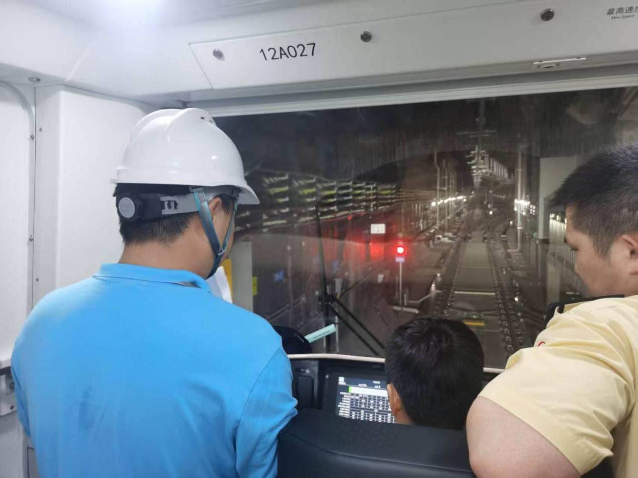 廣州地鐵十二號線全線隧道貫通  今年內(nèi)率先開通車站、軌行區(qū)全部移交運營調(diào)試  