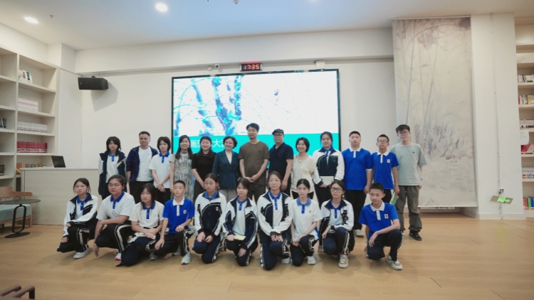 山月學堂首場關(guān)館開講 探秘館藏嶺南花鳥藝術(shù)