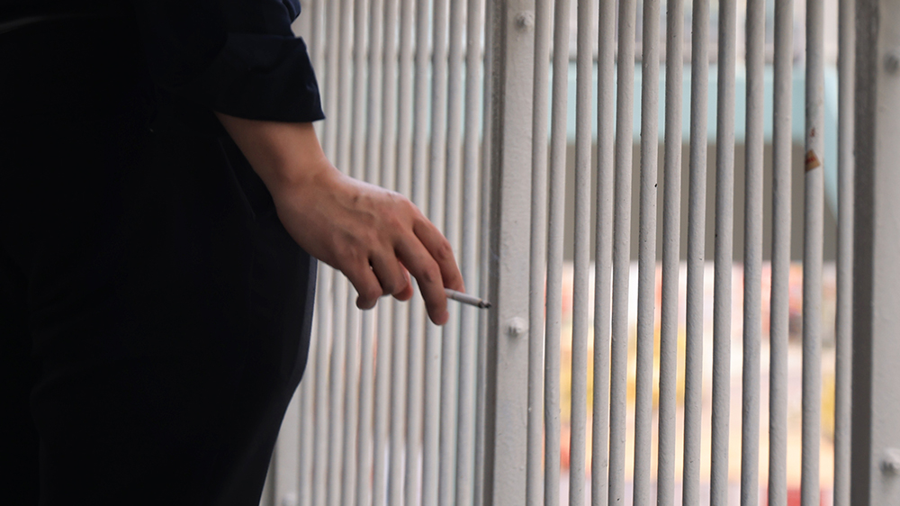 議員憂控?zé)焾?zhí)法不足 質(zhì)疑加味煙禁令不應(yīng)延後