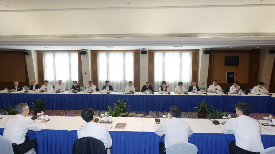 十四屆港區(qū)全國(guó)人大代表粵東專題調(diào)研活動(dòng)圓滿完成