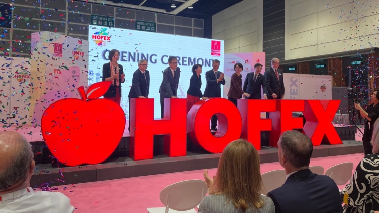 陳茂波：減稅後港進口酒數(shù)量增四成