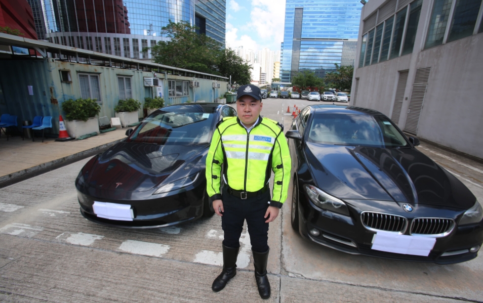 警方西九龍打擊白牌車 拘捕兩司機(jī)涉非法載客取酬