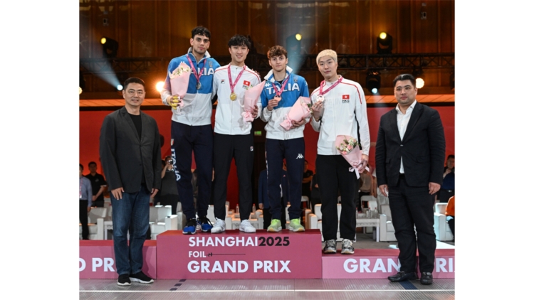 花劍大獎(jiǎng)賽上海站 蔡俊彥首奪國(guó)際賽金牌
