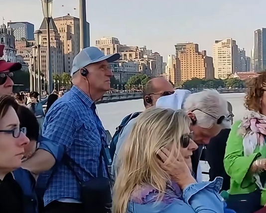 中國經(jīng)濟(jì)圓桌會(huì)丨外交部：將持續(xù)便利中外人員往來 讓「中國遊」金字招牌更加閃耀