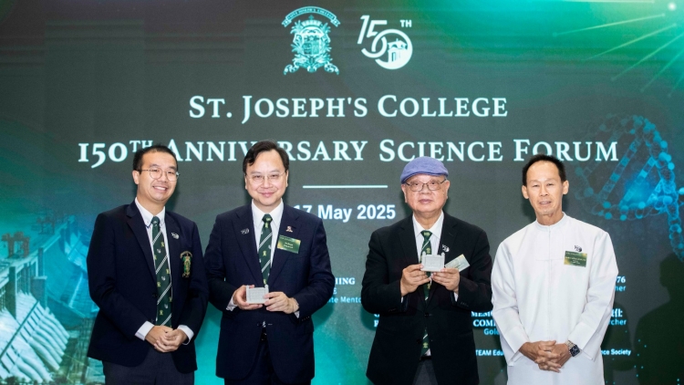 盧煜明李焯芬坐鎮(zhèn)聖若瑟港科院論壇 與全港500師生分享科研成就志趣