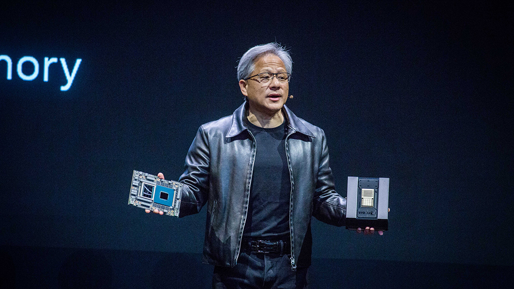 英偉達(dá)CEO黃仁勛：美國(guó)對(duì)華芯片禁令「令人深感痛苦」