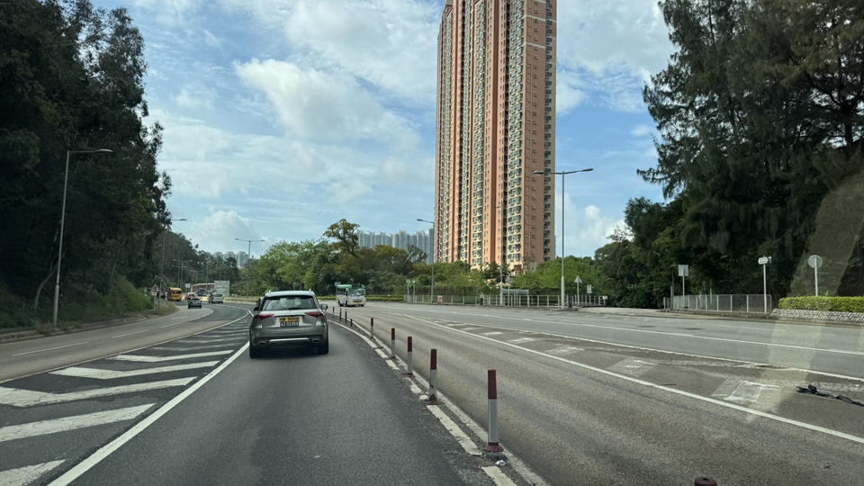 將軍澳環(huán)保大道路面修復(fù)工作完成 行車(chē)線重開(kāi)