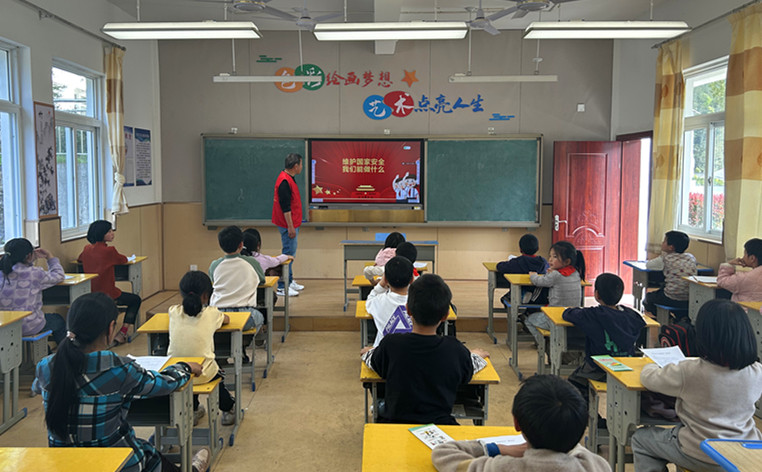 皖黟縣洪星：強(qiáng)基鑄魂提效能 法治護(hù)航促振興