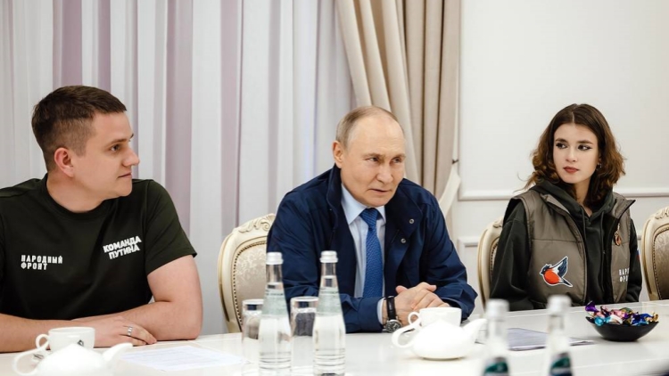 俄軍收復(fù)庫爾斯克州後，普京首次到訪