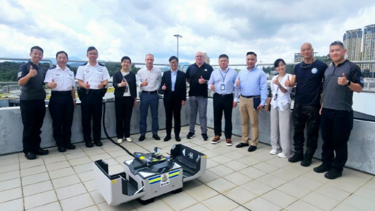 邊界警區(qū)無(wú)人機(jī)啟航 高空巡邏提升打擊罪案