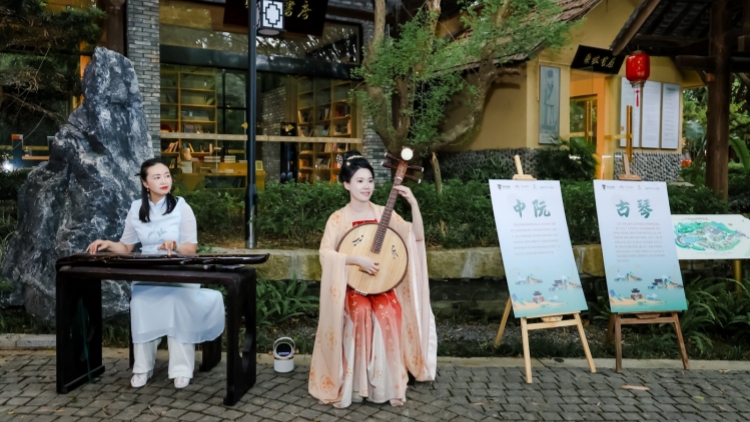 有片丨文博會：「文旅＋科技」融合煥新！ 龍崗甘坑新鎮(zhèn)分會場啟幕