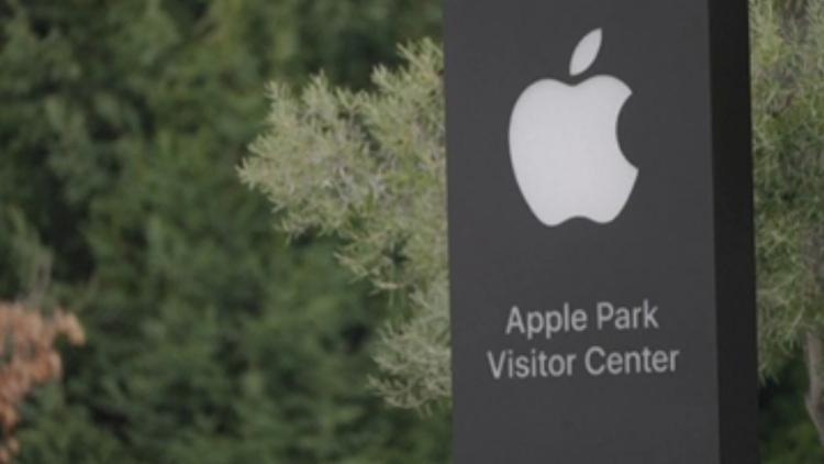 特朗普威脅蘋果、三星：不在美國(guó)生產(chǎn)手機(jī) 徵收25%關(guān)稅