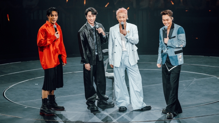 有片 | 【娛樂(lè)】林峯個(gè)唱第二場(chǎng) 城寨四少再現(xiàn)首度同臺(tái)合唱「風(fēng)的形狀」