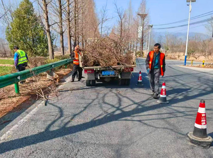 皖黟縣交通運(yùn)輸局織密汛期道路「防護(hù)網(wǎng)」