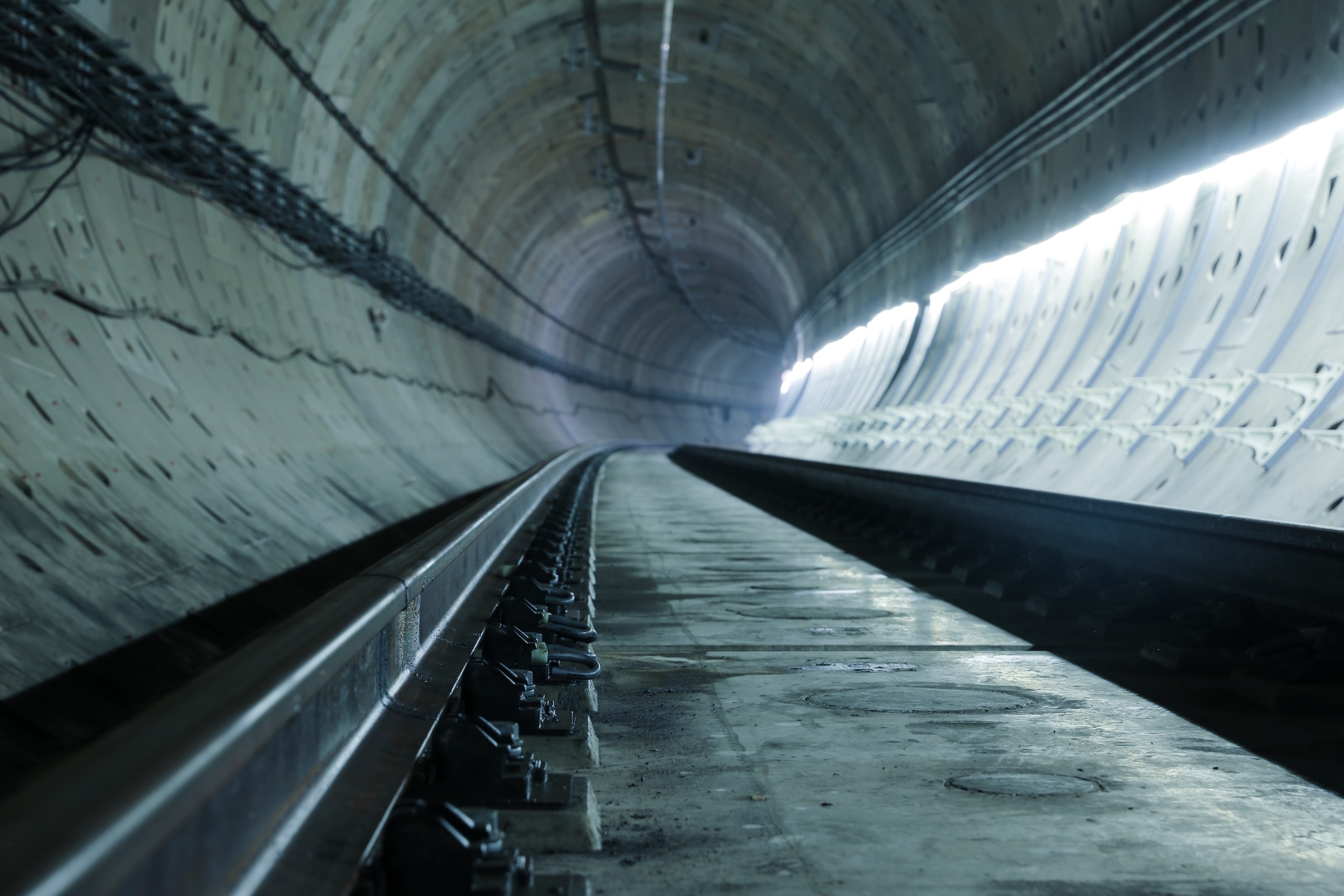 大灣區(qū)高速地鐵再傳捷報(bào)  廣州地鐵二十二號(hào)線後通段實(shí)現(xiàn)短軌貫通
