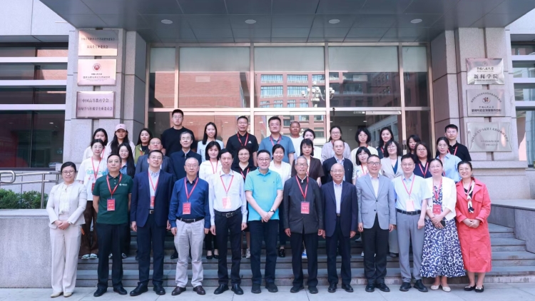 中國氣候傳播研究15年座談會在京成功舉辦 深圳國際氣候影視大會十年創(chuàng)新實(shí)踐與全球聯(lián)結(jié)引關(guān)注